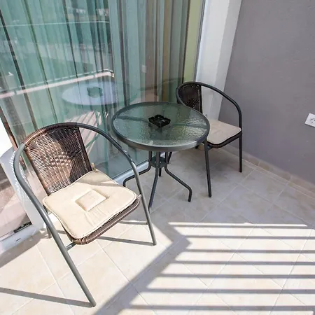 адиз 1 Apartmán *